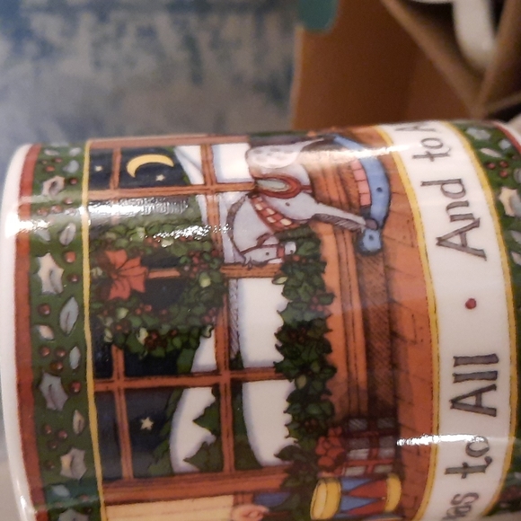 Brand NWT set of 4 "The Christmas Story" mugs illustration by Susan Winget - Picture 8 of 8